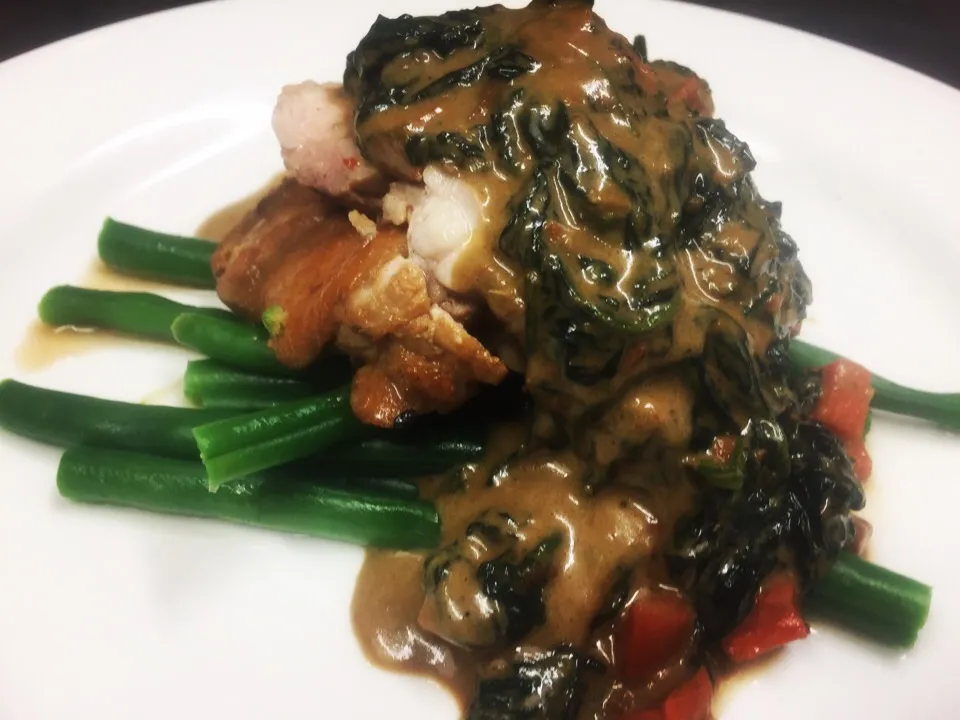 Thai Chicken Curry with
Baby Spinach and Sweet Potato Sauce
Served with Green Beans|Jeff The Chefさん