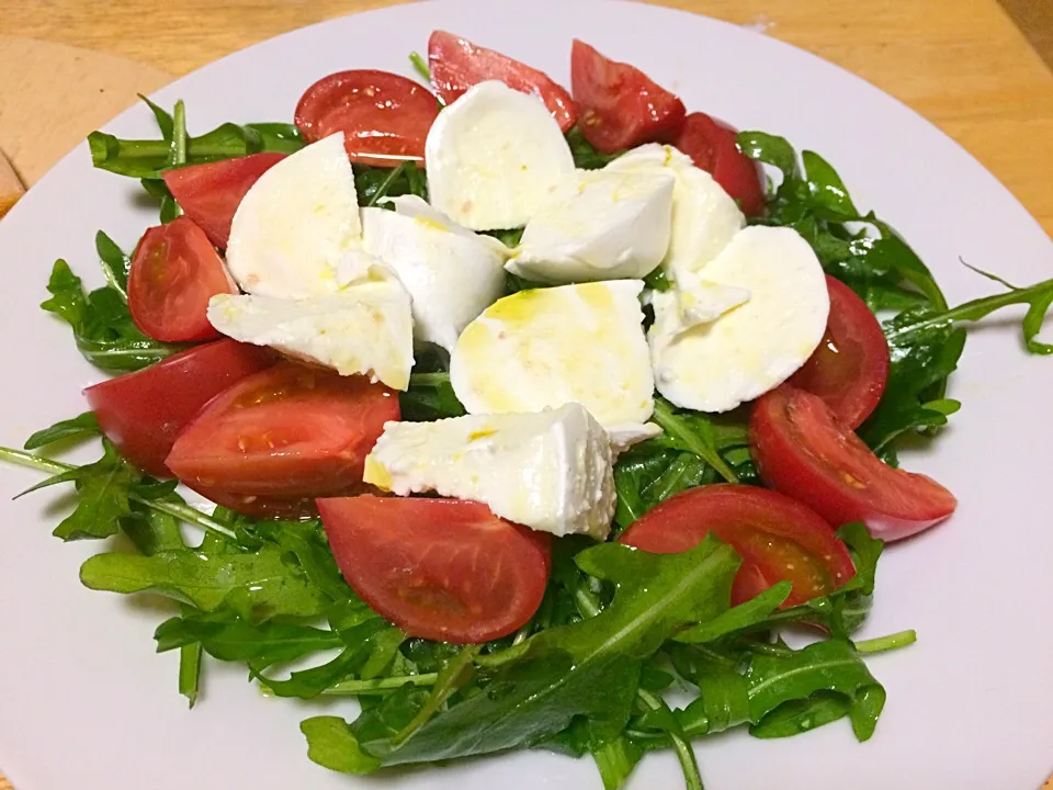 Rucola Selvatica, Pomodori Giapponese "amela" e Mozzarella di Buffala.|ダンナさん