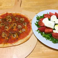 Completo di Pizza Marinara e insalata Servatico|ダンナさん