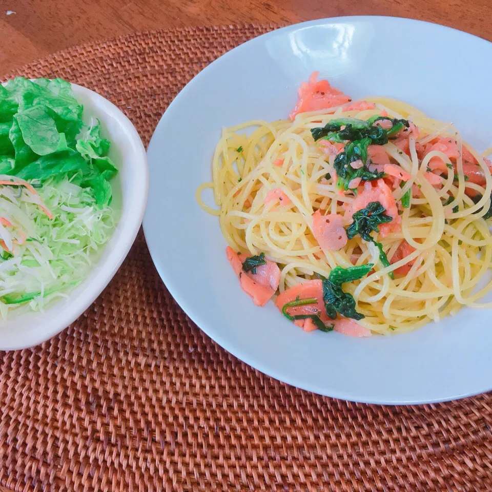 サーモンとほうれん草のパスタ|Mikaさん