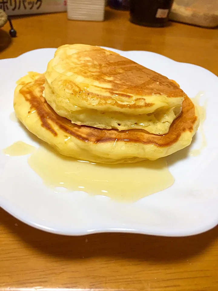 Snapdishの料理写真:ふわふわ厚みのあるホットケーキ|なおさん