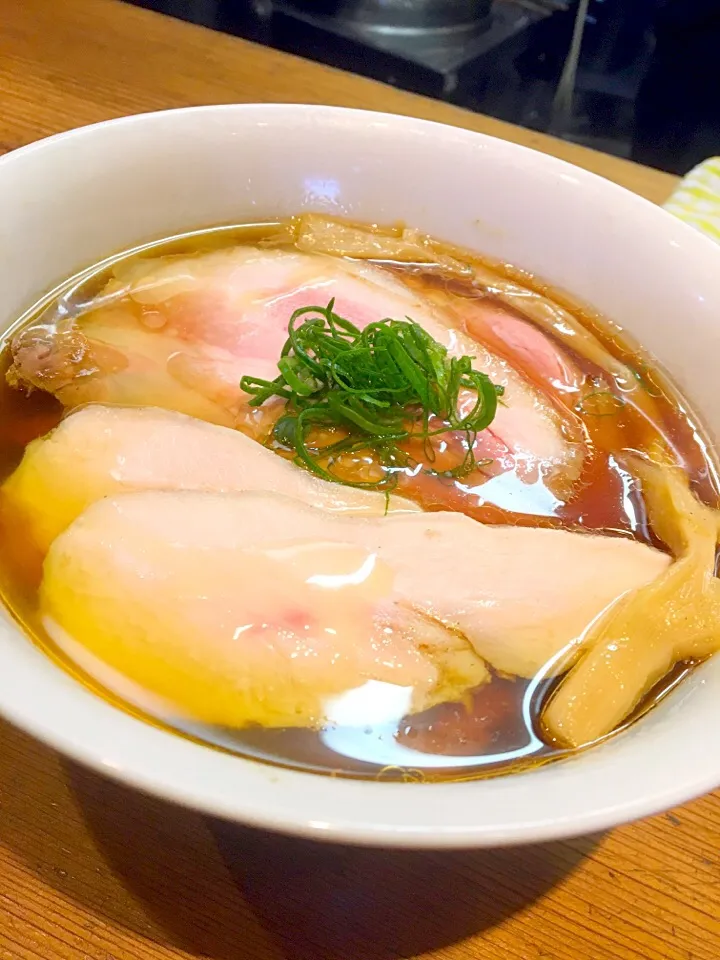 三ノ輪トイボックスの醤油チャーシュー麺🍜|moririyyyさん