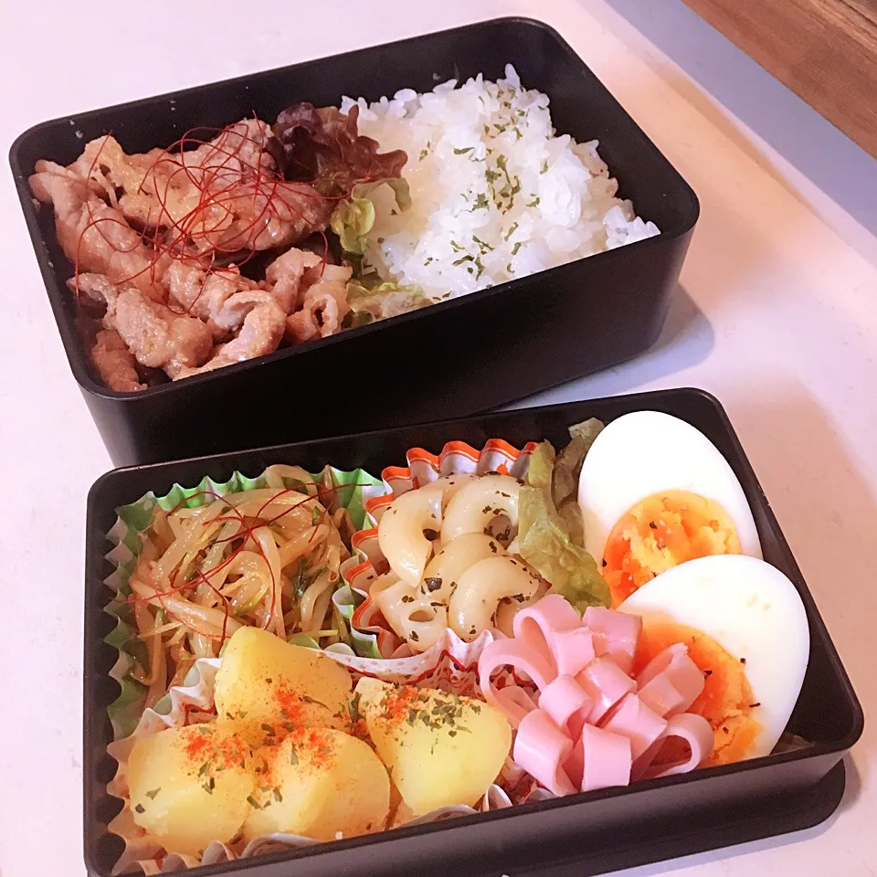 Snapdishの料理写真:豚の生姜焼きお弁当◟̊◞̊ ♡
簡単おかずメニュー|융태지ෆ⃛さん