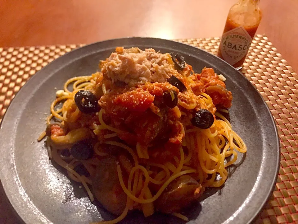 Supagetthi al salsa pomodoro con tonno e cipolla🐟ｽﾊﾟｹﾞｯﾃｨ ｱﾙ ｻﾙｻ ﾎﾟﾓﾄﾞｰﾛ ｺﾝ ﾄﾝﾉ ｴ ﾁｯﾎﾟﾗ<ﾂﾅのﾄﾏﾄﾊﾟｽﾀ>|🌈Ami🍻さん