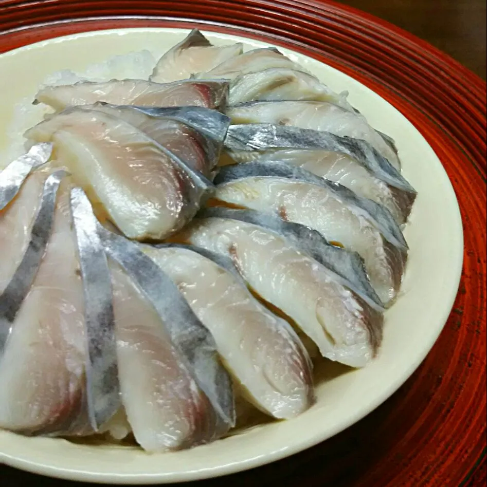 〆鰆丼|あらいぐまのしっぽさん