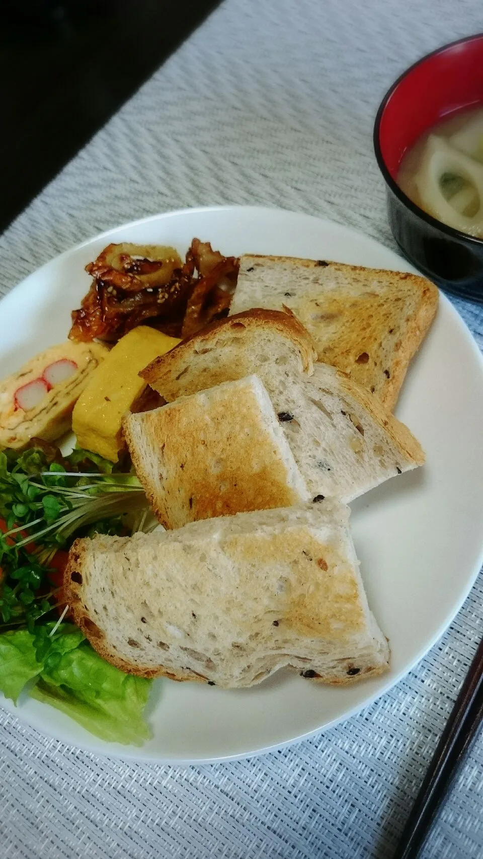 Snapdishの料理写真:もち麦パン～🍞🍞🍞|しゅんしゅんさん