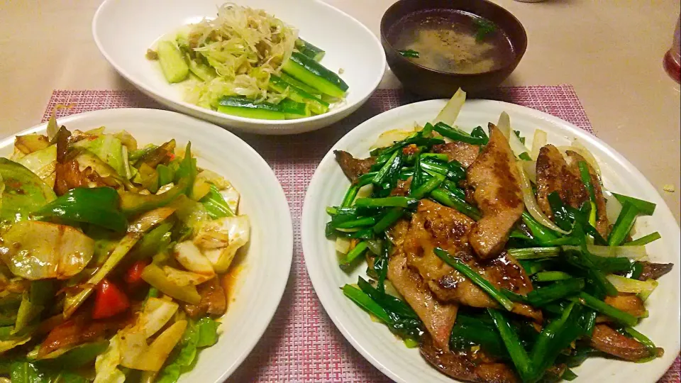 レバニラ定食😋|お母の大皿さん