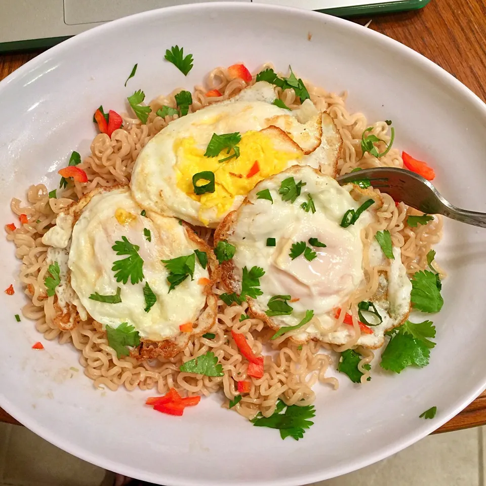 Frugal Meal: Pancit Canton with eggs.|Alma's Home Kitchenさん