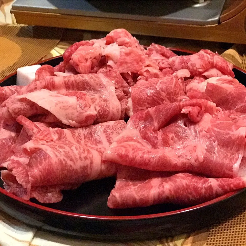 今年初すき焼き

三種類の部位を食べ比べてみました。|lazy104さん