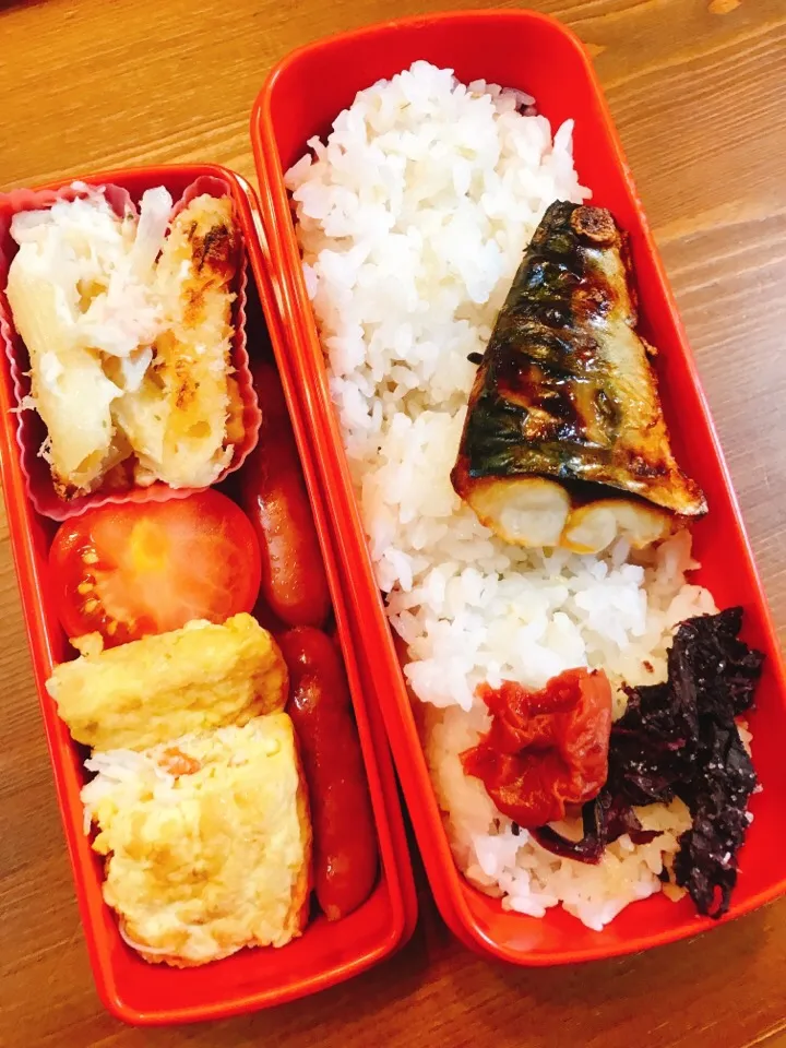 今日のお弁当
#塩焼きサバ #シャウエッセン #カニ入り卵焼き #自家製梅干し #はなひめトマト #カニクリームグラタン|料理家めーらさん