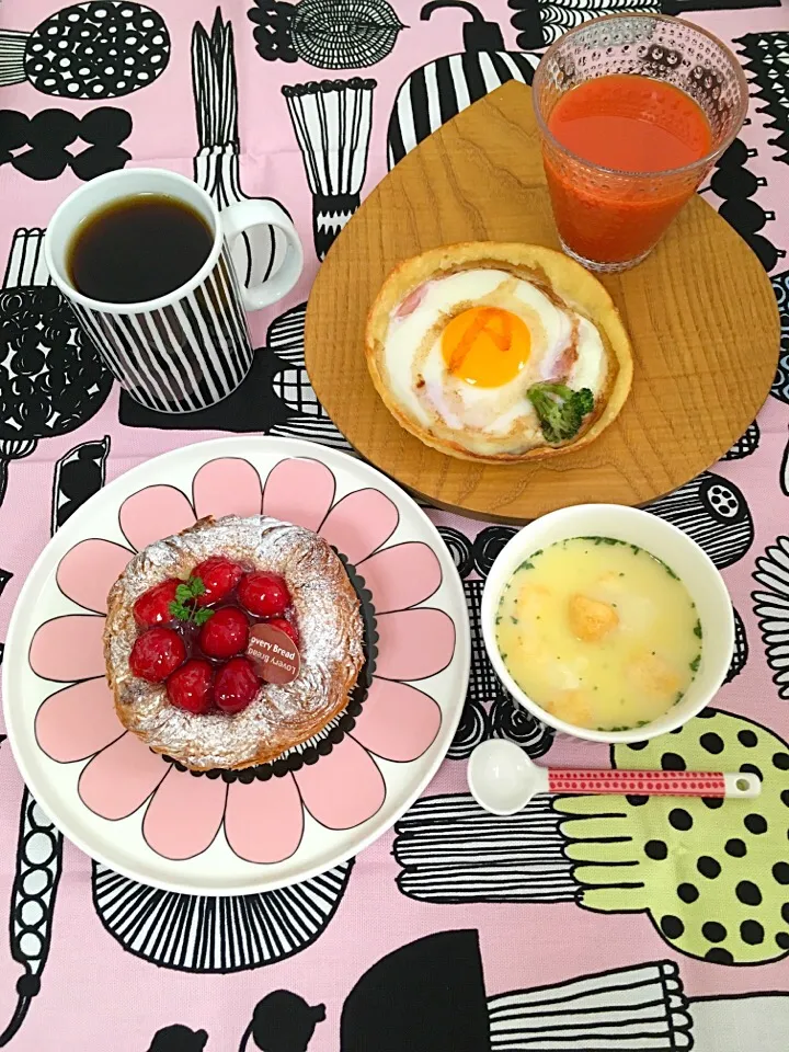 おウチで パン ランチ🍽|ナナさん