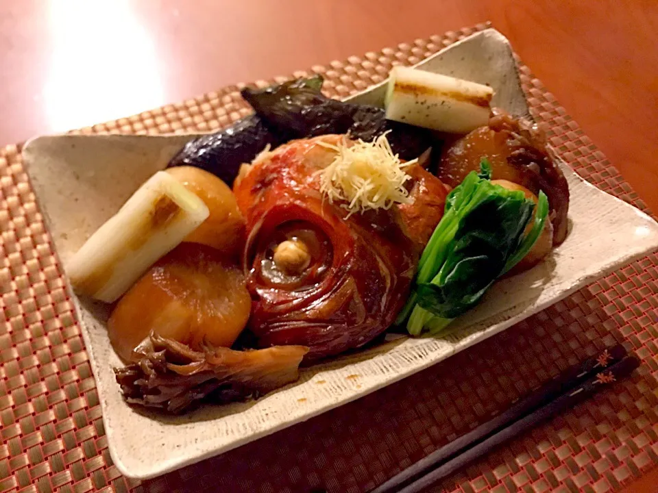 Snapdishの料理写真:Simmered Splendid alfonsino&radish🐟金目鯛のお頭と大根の煮付け|🌈Ami🍻さん