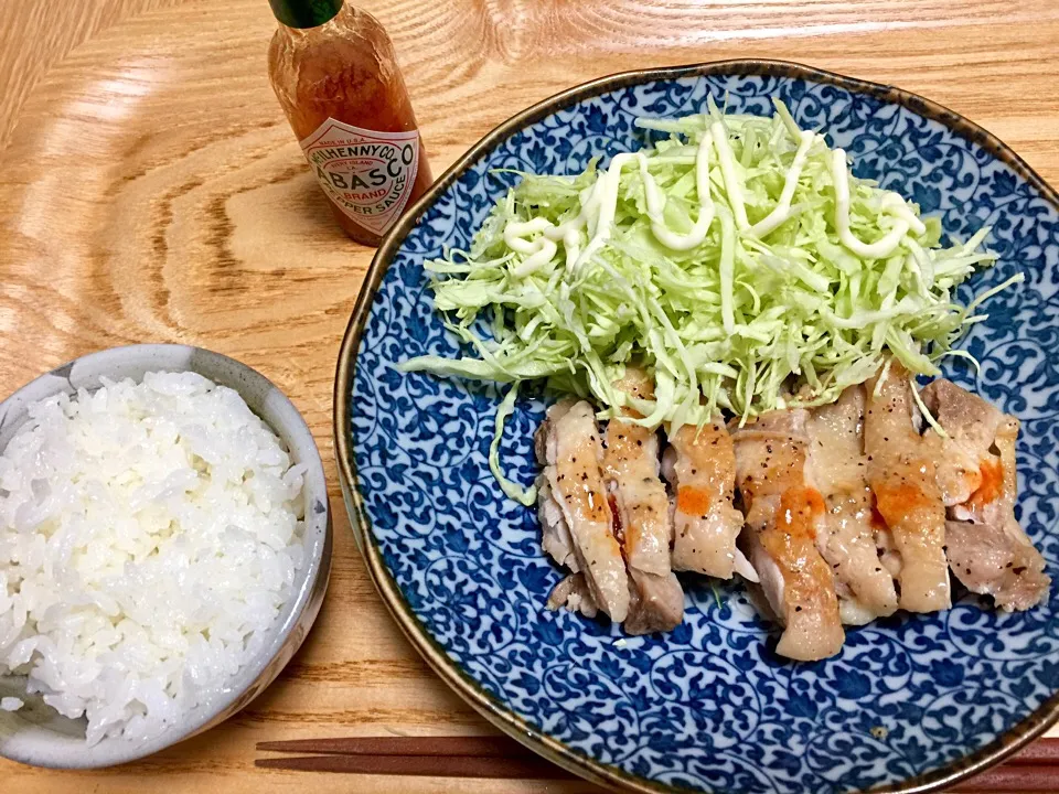 Snapdishの料理写真:鶏肉の塩レモン焼き✧*|Makiさん