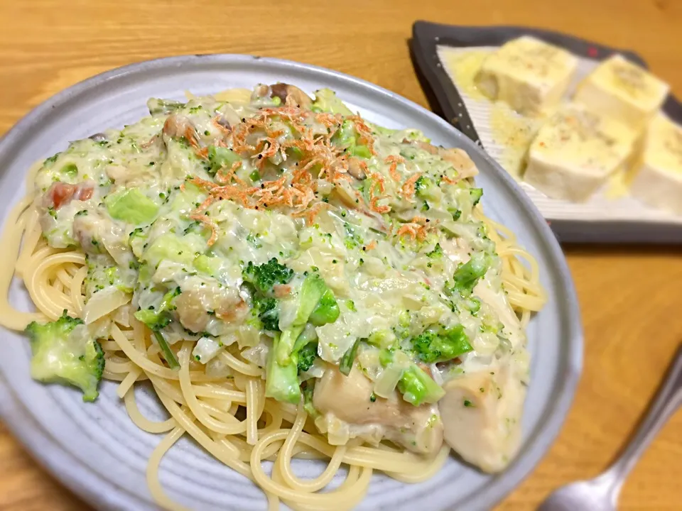 ブロッコリーとサーモンのクリームパスタ|あやさん