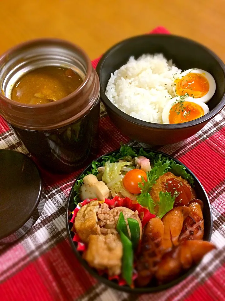 Snapdishの料理写真:息子君弁当🎶
バターチキンカレー
半熟卵
ウイン
もやしレタスサラダ
コロッケ(チン)
里芋と厚揚げととろりん煮|BooBooさん