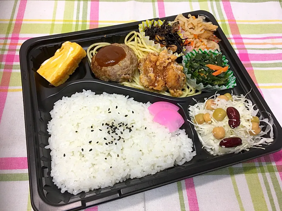 レディースデラックス洋風ミックス弁当 割菊屋|Naokazu Kuritaさん