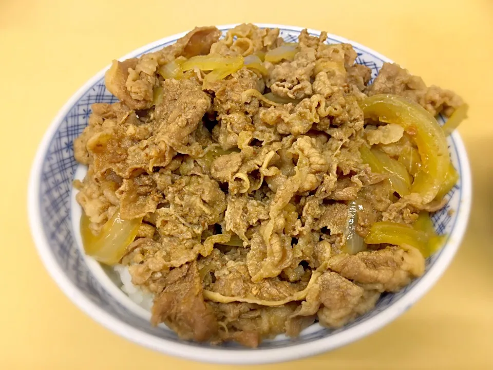 秋葉原の牛丼専門店サンボ|きっしーさん