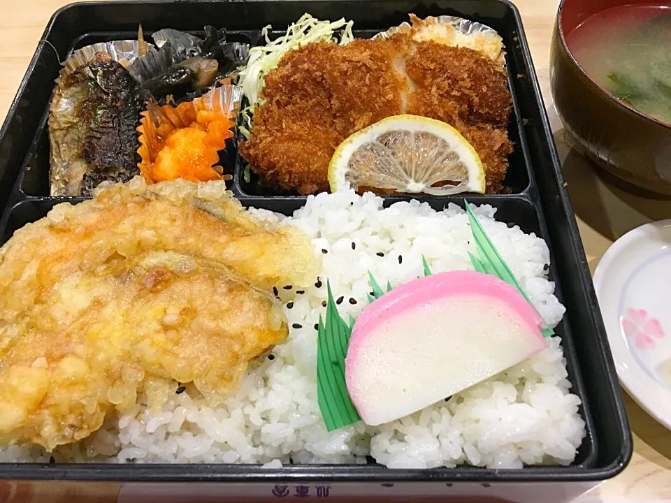 近所の食事処くわふじの幕の内弁当600円はお得😋|フージさん