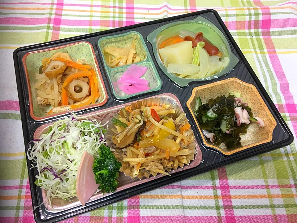 野菜いっぱいプルコギ 日替わり弁当 豊川市宅配|Naokazu Kuritaさん