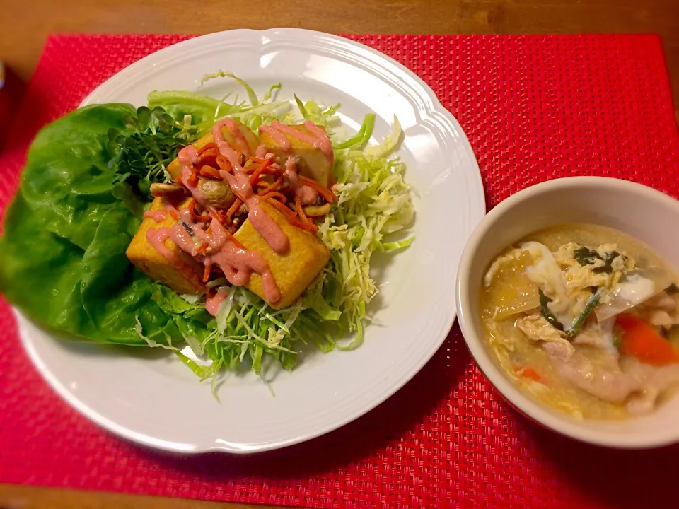 もちもち絹揚げの明太マヨソース。
とろとろ豚肉あんかけスープ。|ゆっちこさん