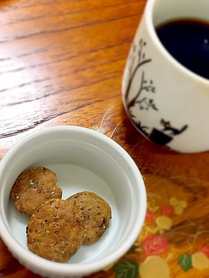 Snapdishの料理写真:きな粉クッキー🍪チアシード入り|かわちさん