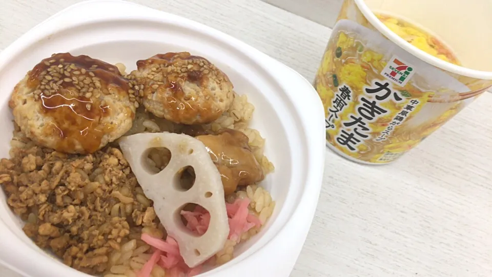 Snapdishの料理写真:なんこつ入りつくねごはん ( 麦飯 ) & かきたま春雨スープを頂きました。|momongatomoさん