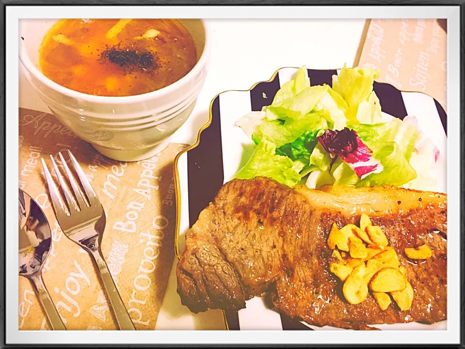 サーロインステーキ&オニオンスープ|＊megmilk’s cafe＊〜☆*:.｡. ほっこりごはん。｡.:*☆〜さん