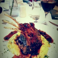 Snapdishの料理写真:herb crusted karoo lamb rack|karen van der spuyさん