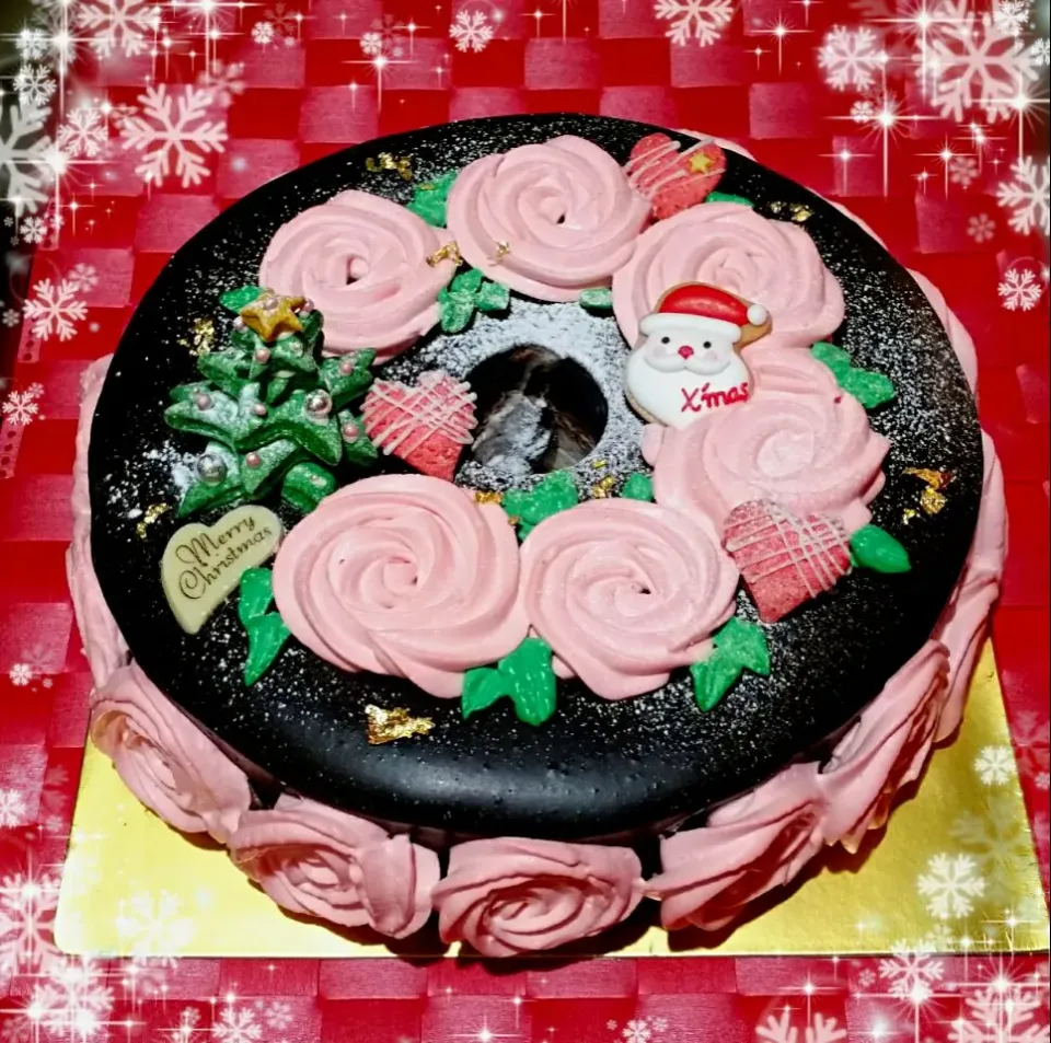 マミチュロ作♡♡
シフォンケーキをバターチョコ🍫でコーティング🎂
Xmas&BDcake|mamichulloさん