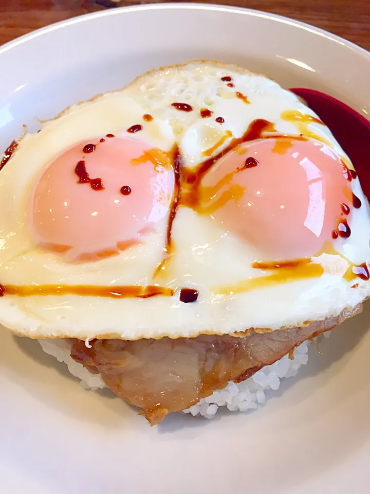 Snapdishの料理写真:焼き豚玉子めし|りおこさん