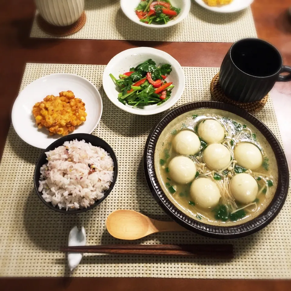 じゃが豚と春雨の中華スープ
パクチーとしらすのサラダ
とうもろこしの天ぷら|でんでんむしごはんさん