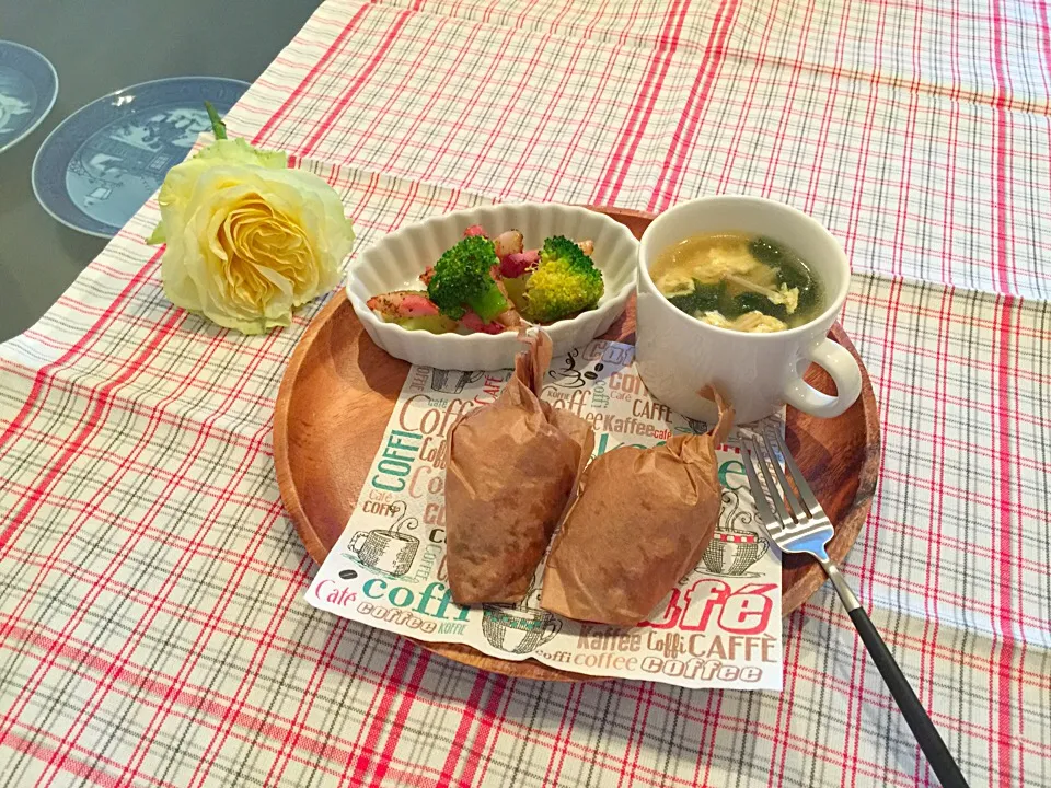 Snapdishの料理写真:中華ちまき
ブロッコリーとベーコンの炒め物
たまごスープ|Hitomiさん