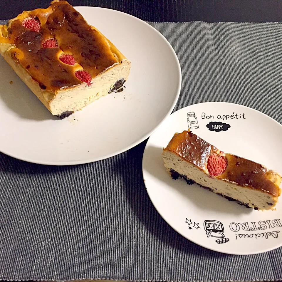 Snapdishの料理写真:ストロベリーチーズケーキ|chilipeさん