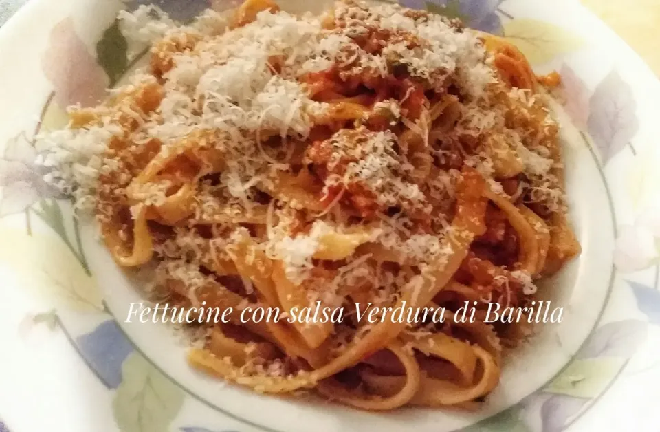 😄 Italian Fettucine 😄
con Salsa Verdura di Barilla 
e Parmeggiano.
🍅🍆🍝🍅🍆🍝🍅🍆🍝🍅🍆🍝
Italian Pasta with Pesto Verdura from
Barilla and fresh grated Parmesan.|Najeskaさん