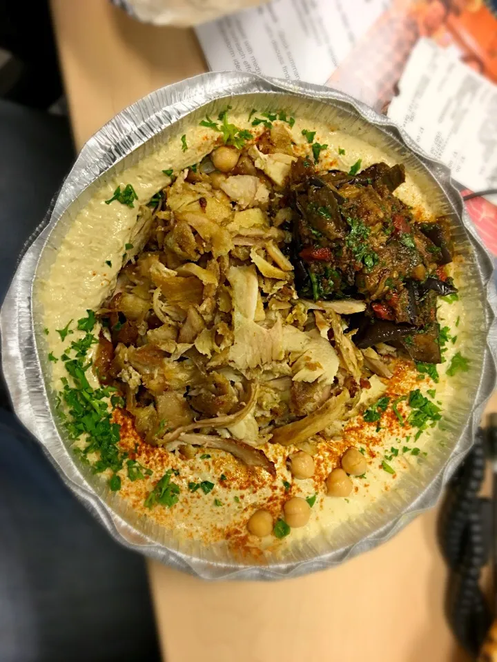 Chicken Hummus Shwarma|robert flickerさん