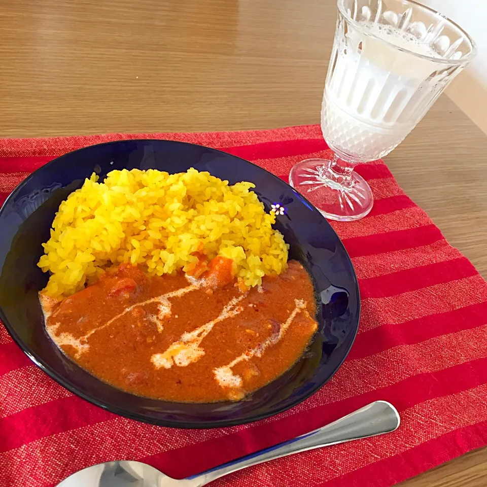 朝からガッツリバターチキンカレー&ラッシー❤️|M子⁽⁽ ◟(∗ ˊωˋ ∗)◞ ⁾⁾さん