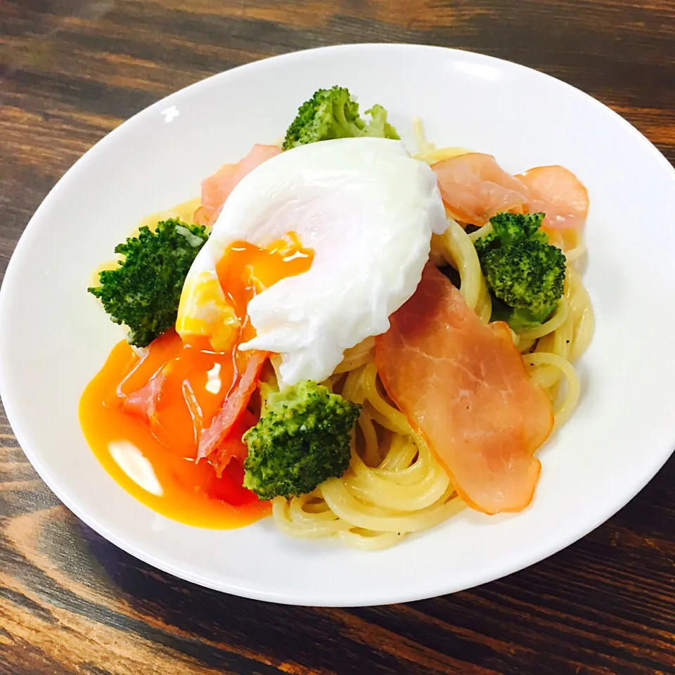 ブロッコリー祭り🎶
生ハムとブロッコリーのクリームパスタ😋😋😋|いしくん。（たまご王子🥚🐣🐥🐔）さん