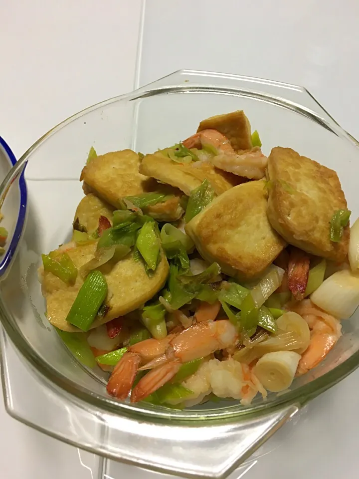 Leek with tofu and prawns|Ong Sor Fernさん