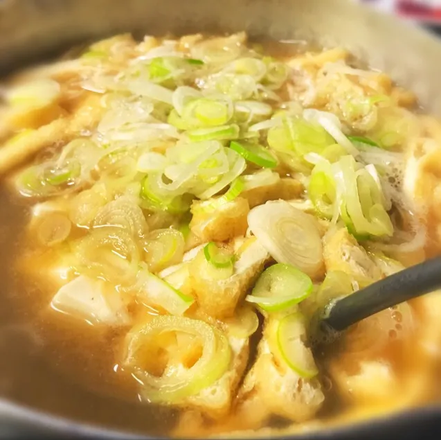 豆腐と油揚げとネギの味噌汁作ったよ😊🍺|ジイジさん