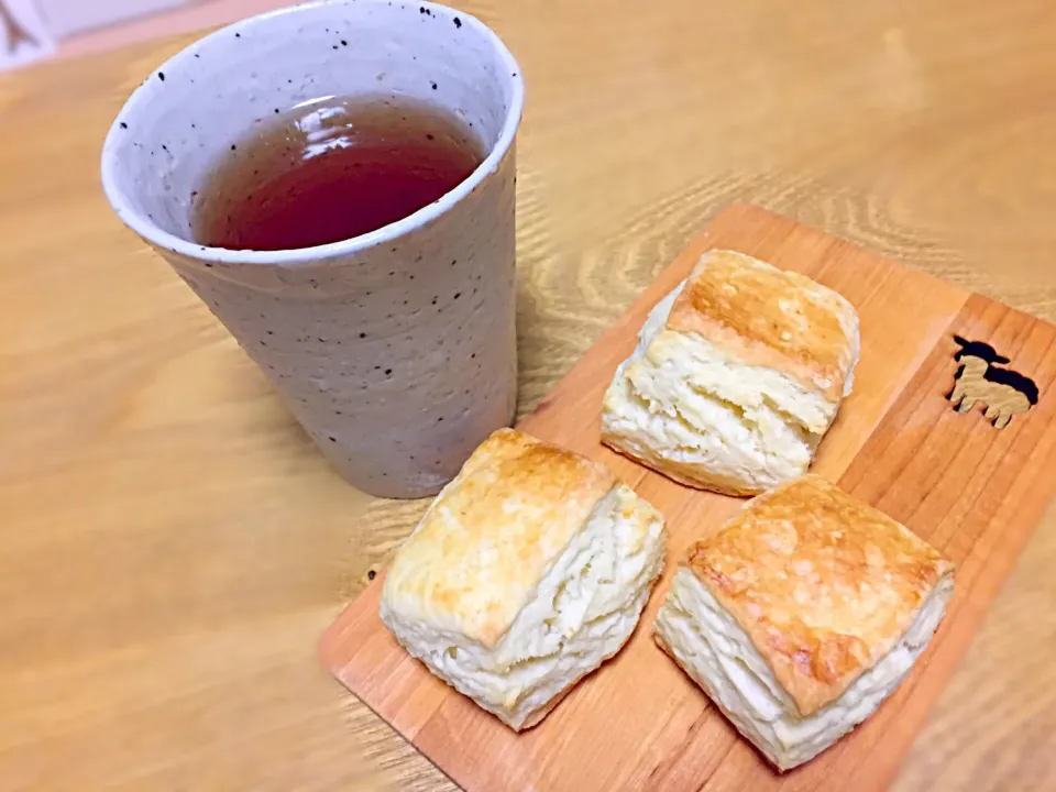 焼きたてスコーンでひとりティーパーティー☆|あやさん