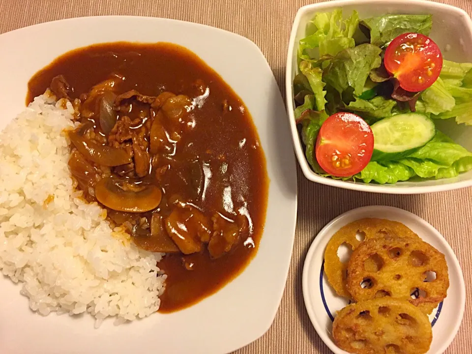 ハヤシライス・れんこんのカレー焼き・サラダ|maronyaさん