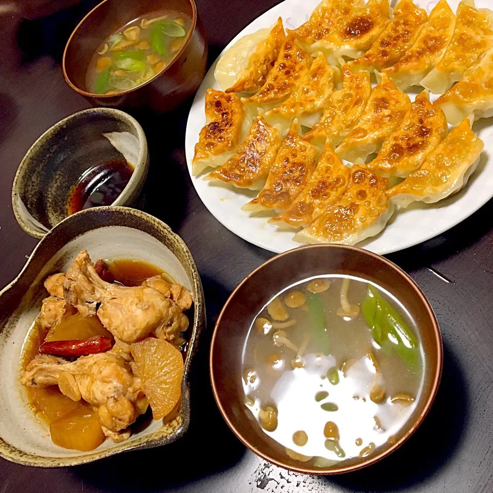 すっぱ煮、餃子、なめこのお味噌汁|ゆかりさん