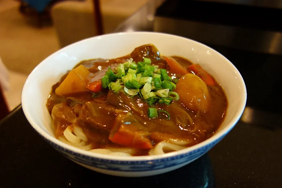 カレーうどん !
玉ねぎ代わりに長ネギ。結構いける !|バジル🌿さん