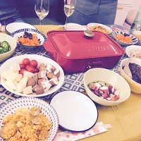 Snapdishの料理写真:ブルーノのホットプレートでアヒージョパーティー♪|ぱららさん