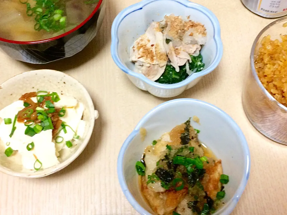 揚げ焼に餅
ざる豆腐
春菊と豚肉の和え物
生姜の醤油漬け|じゅんこさん