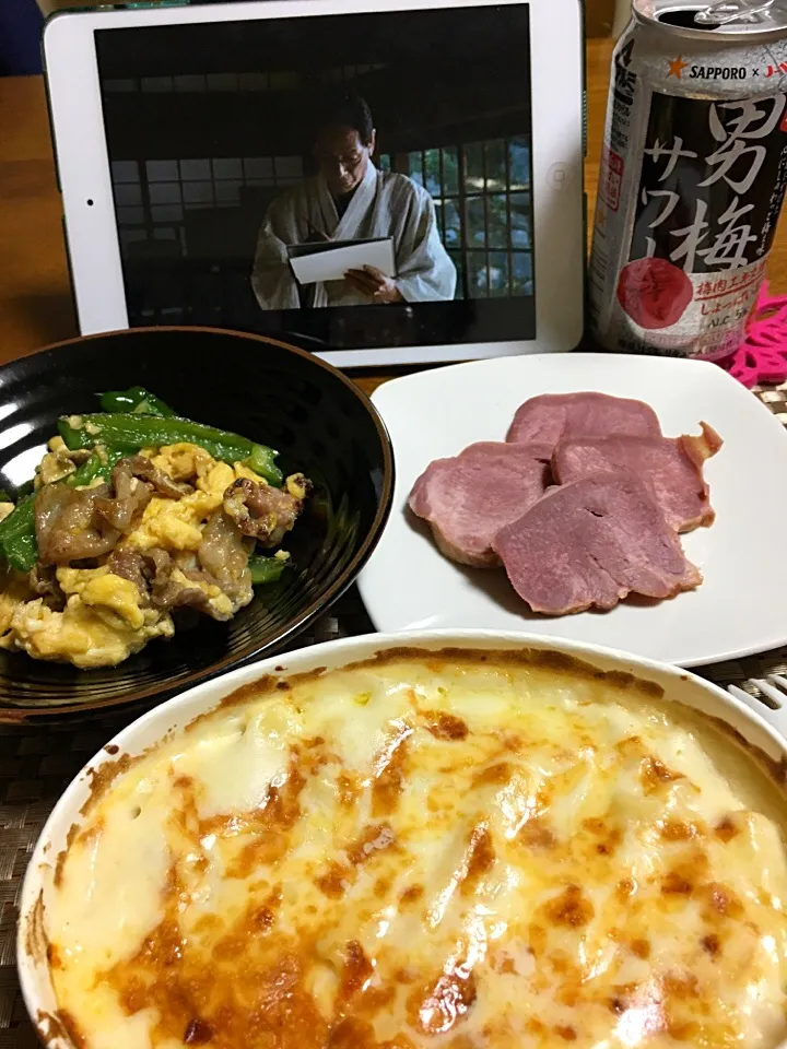 Snapdishの料理写真:タンスモーク
グラタン
豚バラとピーマンのオイスターソース炒め|Miekoさん