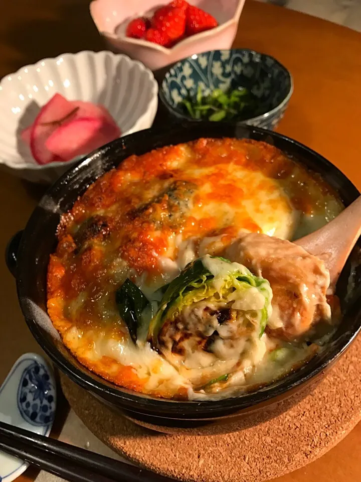 Snapdishの料理写真:芽キャベツと鮭の和ドリア
みそ風味の豆乳ソースで|Miki (^_−)−☆さん