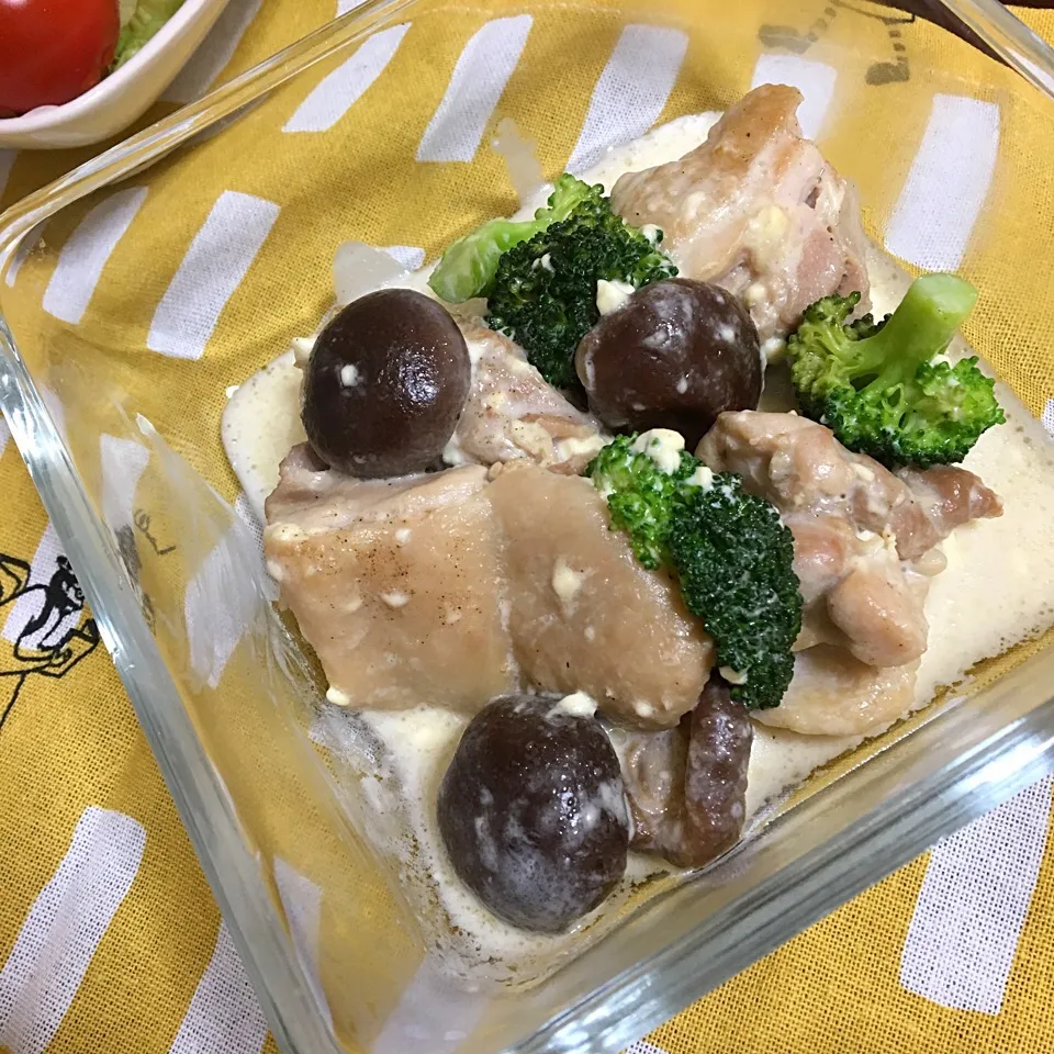 Snapdishの料理写真:チキンのクリーム煮|あさかさん