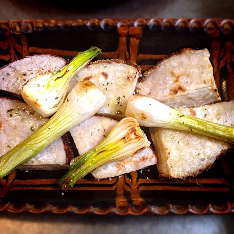 里芋と葉玉ねぎのグリル😋|nao子さん