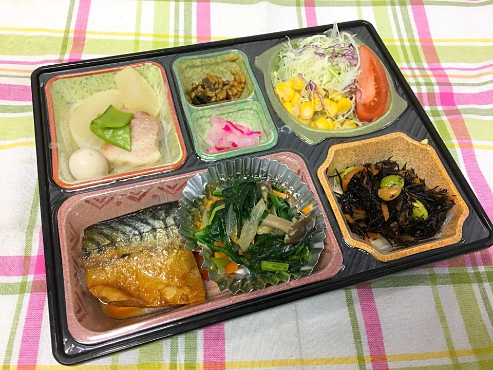 豚バラと大根のこっくり煮 日替わり弁当 豊川市宅配|Naokazu Kuritaさん